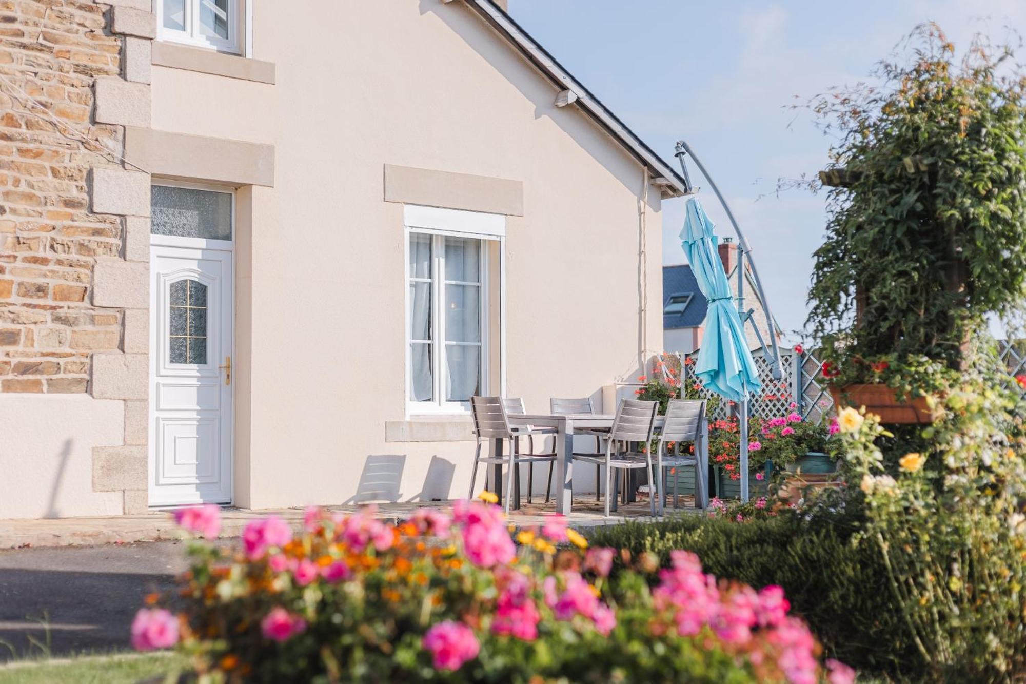 Gite De La Plage Lézardrieux Eksteriør billede