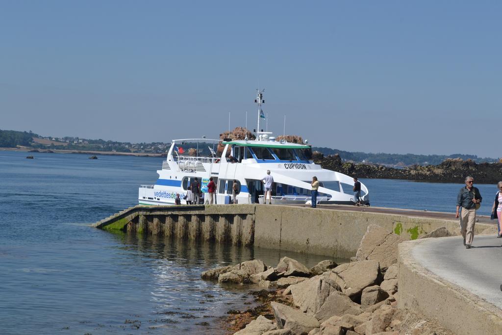 Gite De La Plage Lézardrieux Eksteriør billede